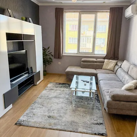 Lägenhet Centre Apartment, Metro, Netflix And Wi-fi Sofia