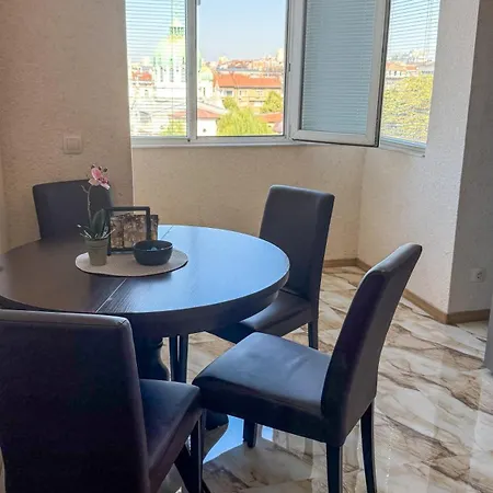 Lejlighed Centre Apartment, Metro, Netflix And Wi-fi *