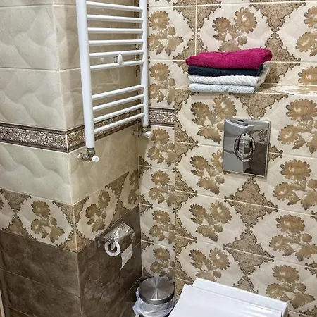 Lejlighed Centre Apartment, Metro, Netflix And Wi-fi Sofia